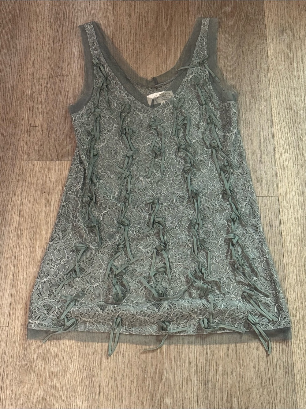 Banana USA Vintage Gray Green Lace Ribbon Tie Accent Tank Top Sz M